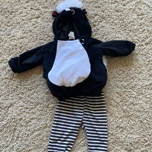 📍SHIPS ASAP 📍Baby Skunk Costume 6-12 months
